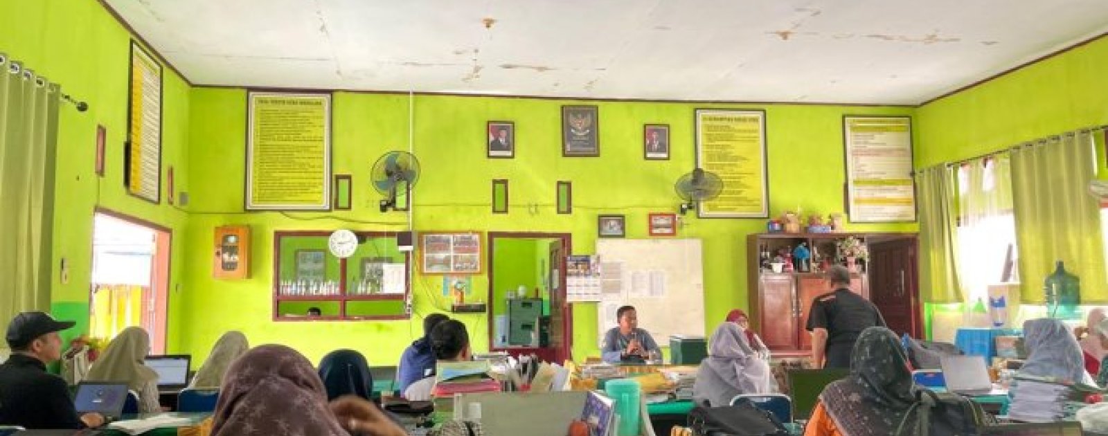 MTsN 1 Batang Hari Intensifkan Rapat Revisi Penilaian Gerakan Kemenag ASRI