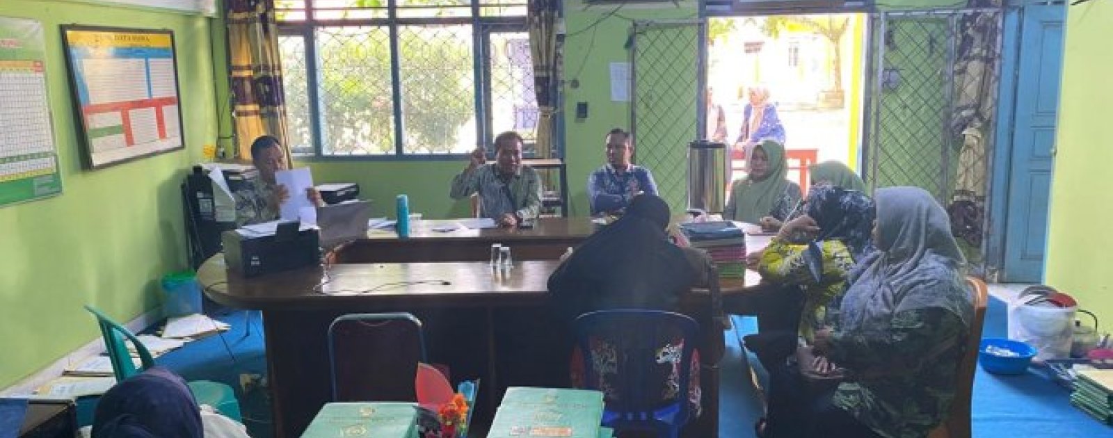 Kepala MIN 1 Bungo Pimpin Rapat Persiapan Administrasi PKKM