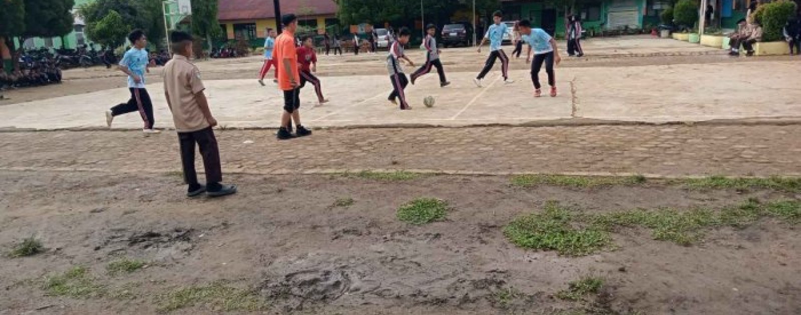 Lomba Futsal Antar Kelas Semarakkan Class Meeting MTsN 2 Bungo