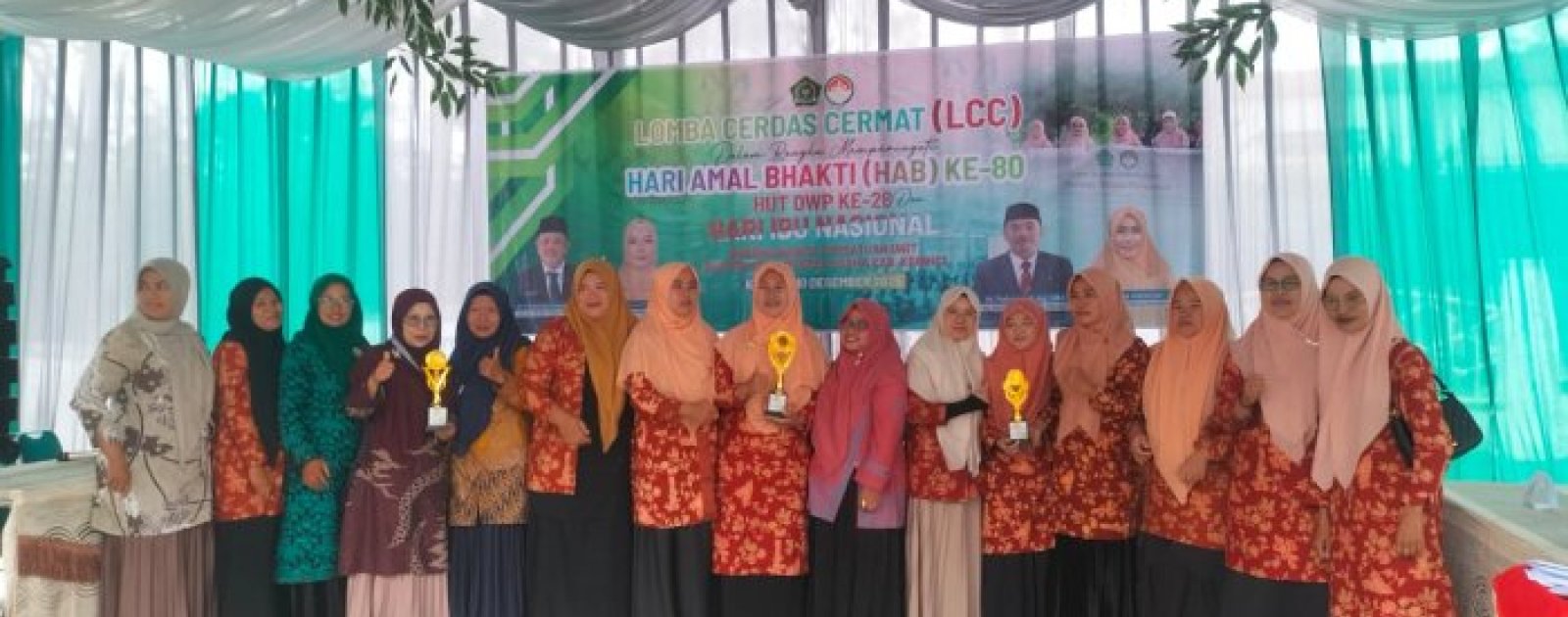 Hj Asrianti Ikuti Lomba LCC DWP Kemenag Kerinci