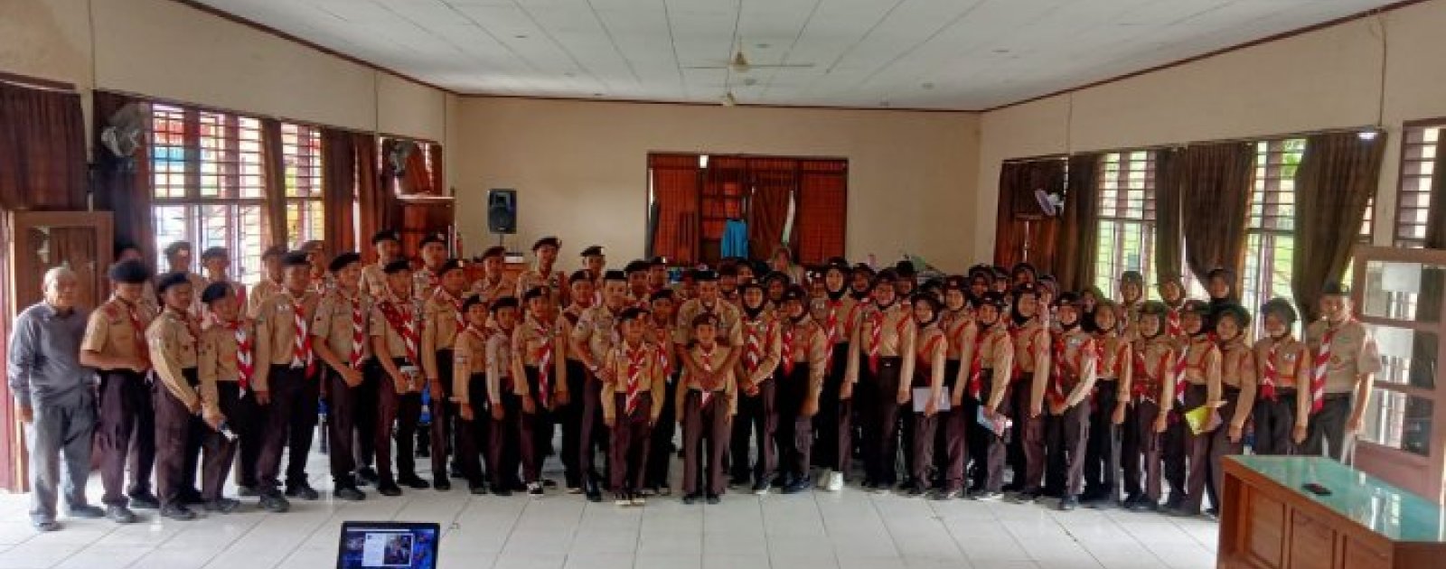 Siswi MTsN 4 Batanghari Ikuti Training Center Jelang Jambore Daerah Provinsi Jambi