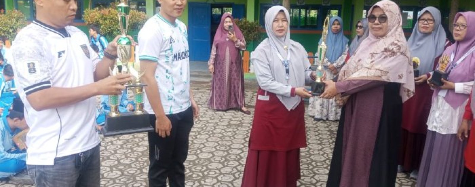 Pembukaan Liga Sepak Bola MTsN 6 Kerinci Resmi Dimulai, Waka Kesiswaan Tekankan Sportivitas