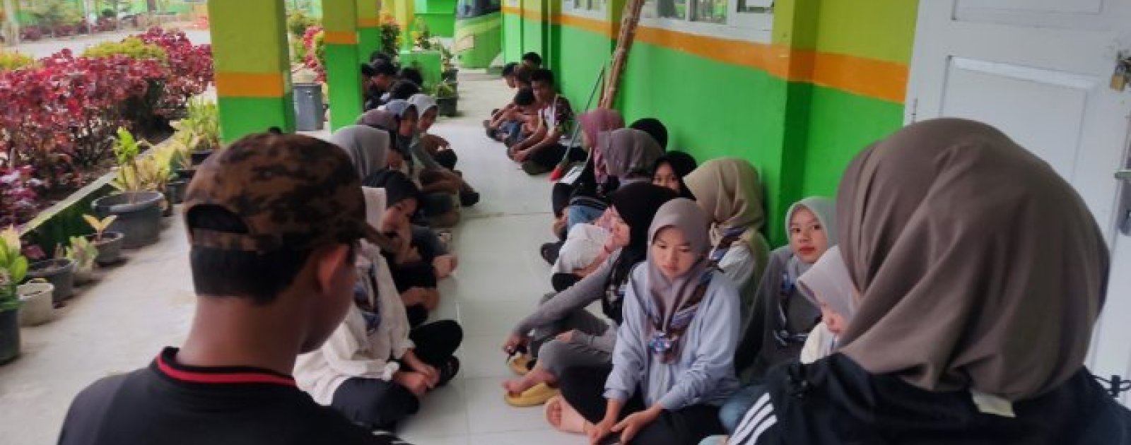 H-7 Jambore! Pembina MTsN 1 Kerinci Bedah Hasil Latihan Bersama Penegak