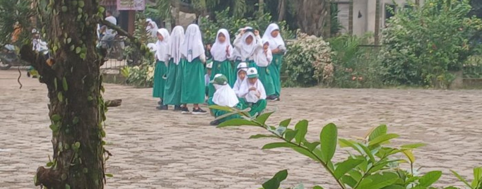 Siswa MIN 2 Muaro Jambi Gelar kumpul Jelang Upacara Bendera 
