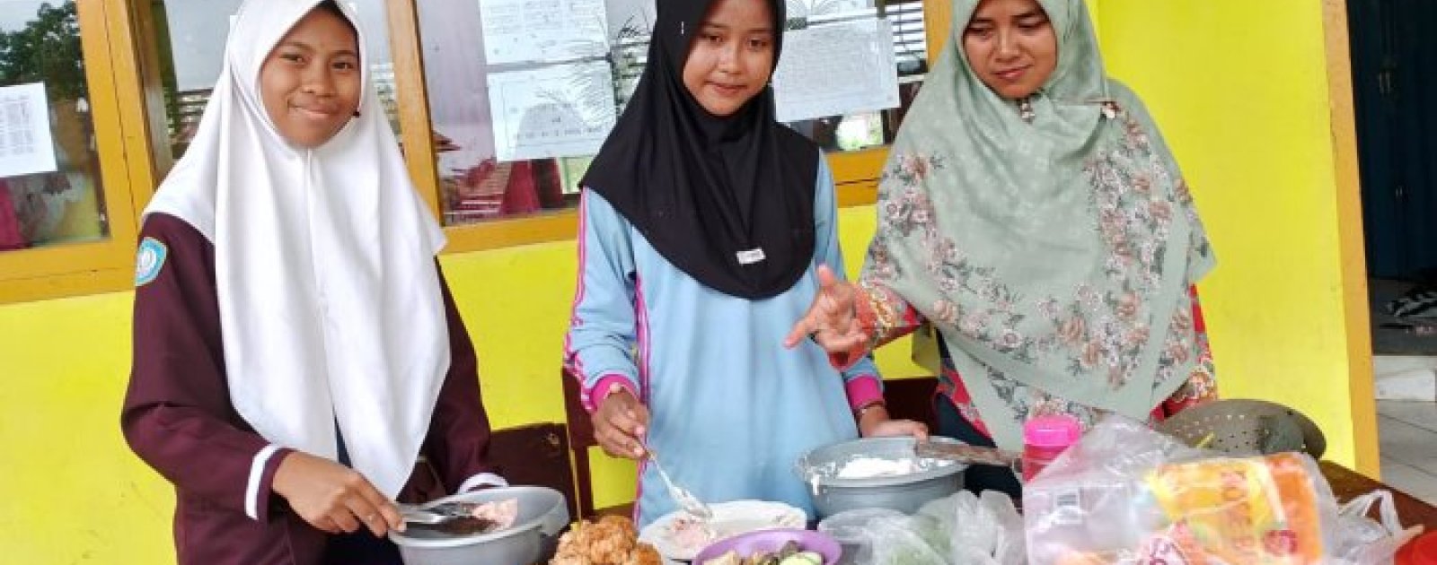 Siswa MTsN 4 Tebo Praktik Olah Pangan Hewani