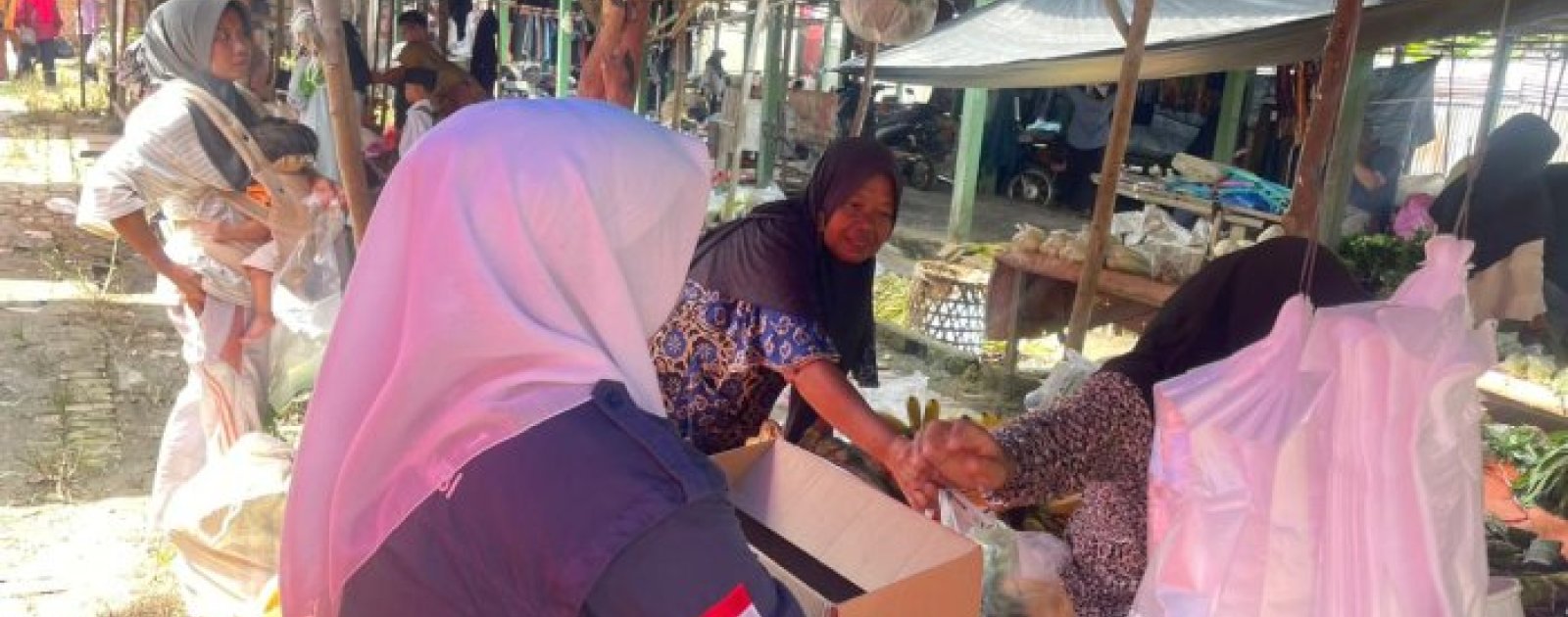 PMR dan Pramuka MAN 1 Muaro Jambi Galang Dana untuk Bencana Sumatra