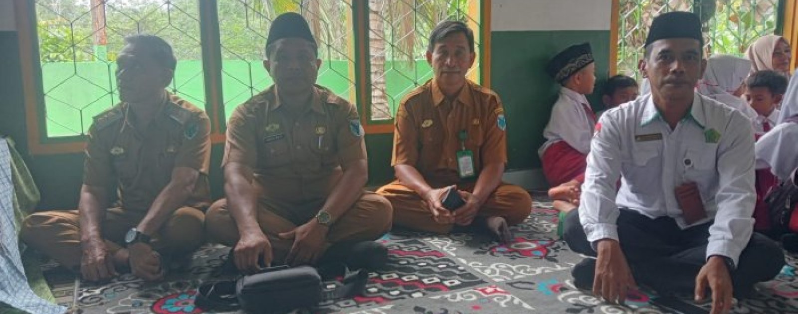 Penyaluran  BAZNAS, Dihadiri Langsung Camat Bajubang
